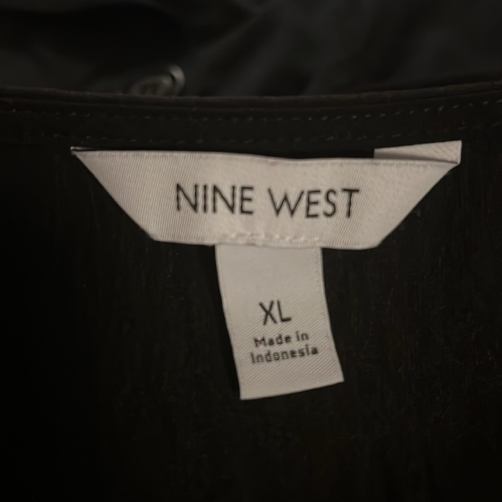 Nine West - Picture 2 of 2